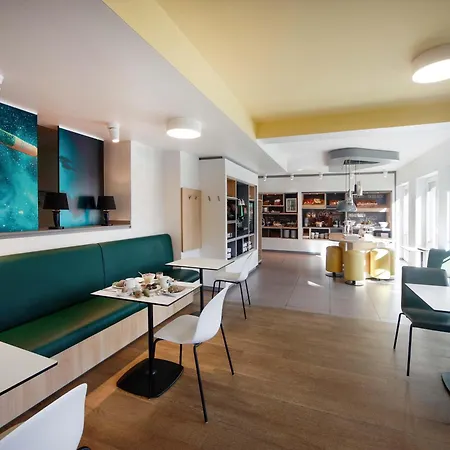 Otel B&B Hotel Jena 3*