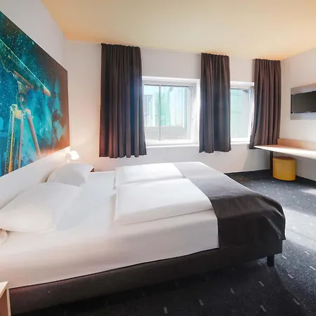 B&B Hotel Jena فندق