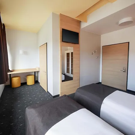 Otel B&B Hotel Jena 3*