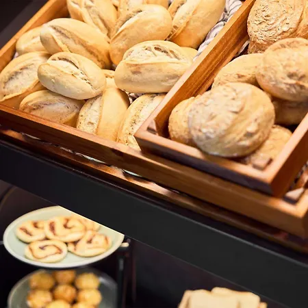 B&B Hotel Jena فندق 3*